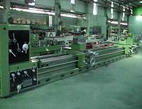 very long lathe from headstock